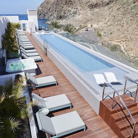 Infinity 1-2 Luxe Partial Sea View 2b Holiday home Palm-mar